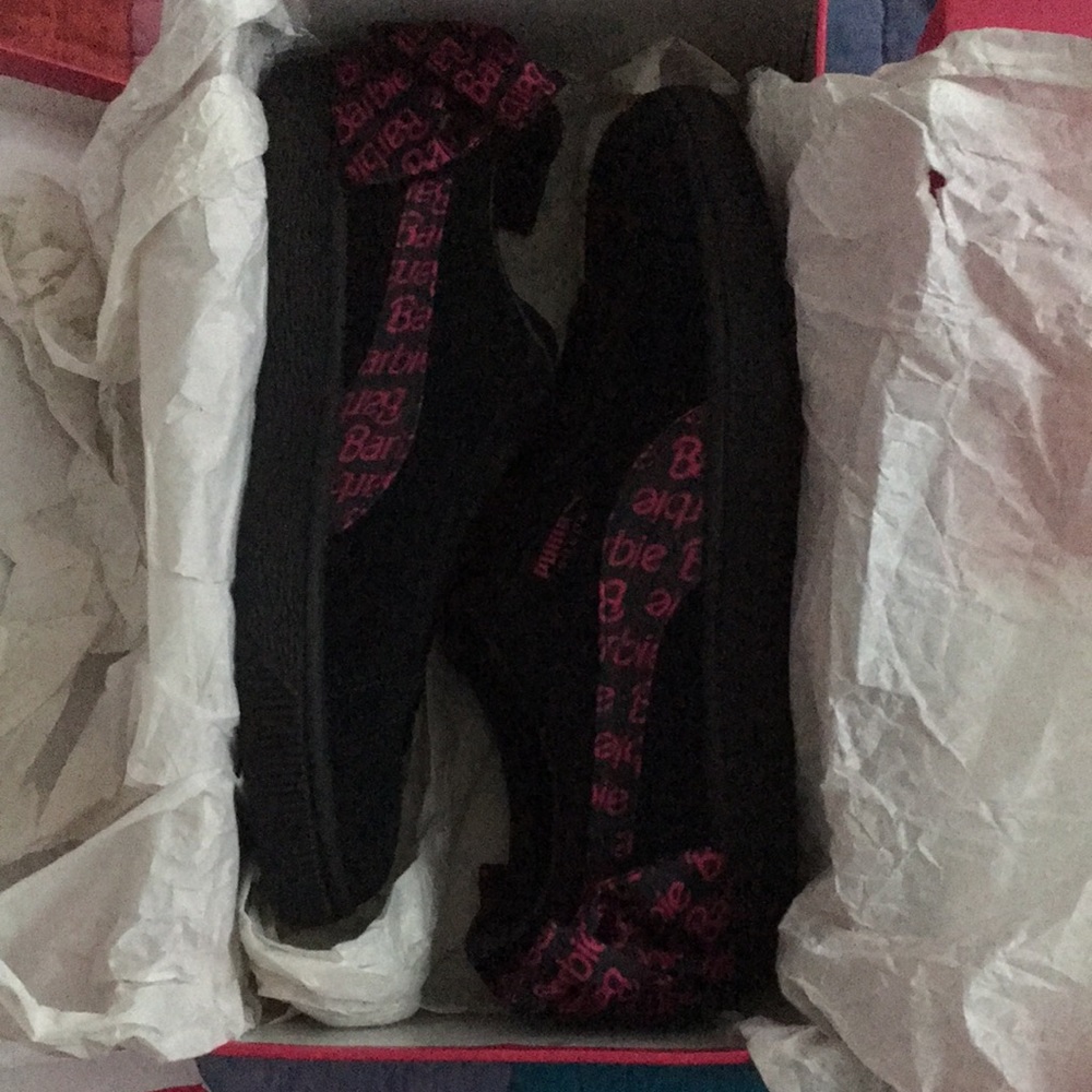 Puma barbie NIB US 6 (unisex/men) UK 5 / EUR 38